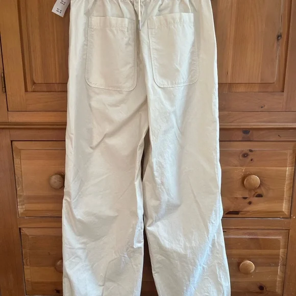 Abercrombie and Fitch Parachute pants size xs short - Picture 4 of 6